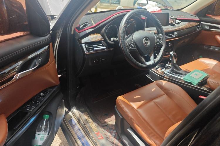 Used Hanteng X7 2016 2.0T DCT Luxury Version Driver Seat
