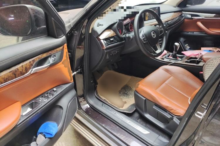 Used Hanteng X7 2016 2.0T Manual Luxury Version Driver Seat
