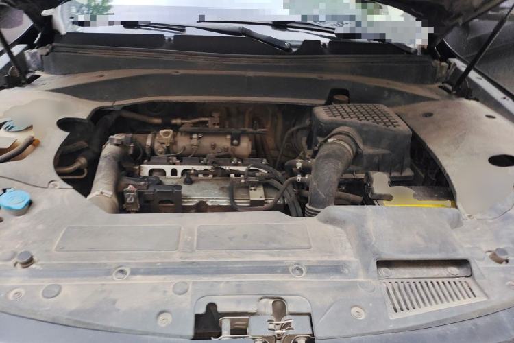 Used Hanteng X7 2016 2.0T Manual Luxury Version Engine Bay