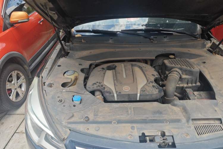 Used Hanteng X7 2016 2.0T DCT Luxury Version Engine Bay Right