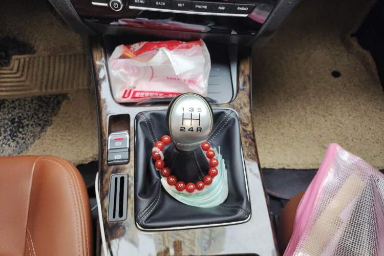 Used Hanteng X7 2016 2.0T Manual Luxury Version Gear Lever