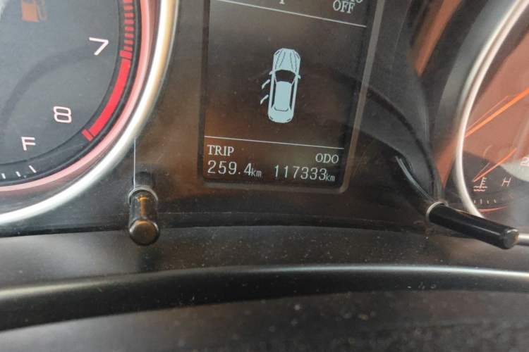 Used Hanteng X7 2016 2.0T DCT Luxury Version Odometer Close Up
