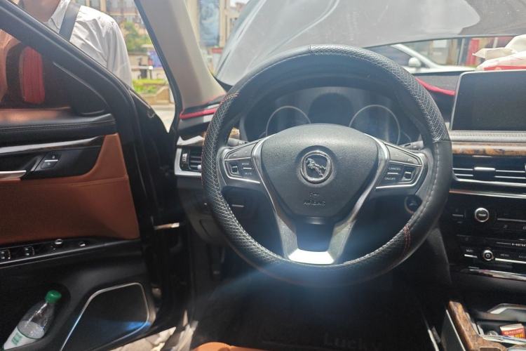 Used Hanteng X7 2016 2.0T DCT Luxury Version Steering Wheel