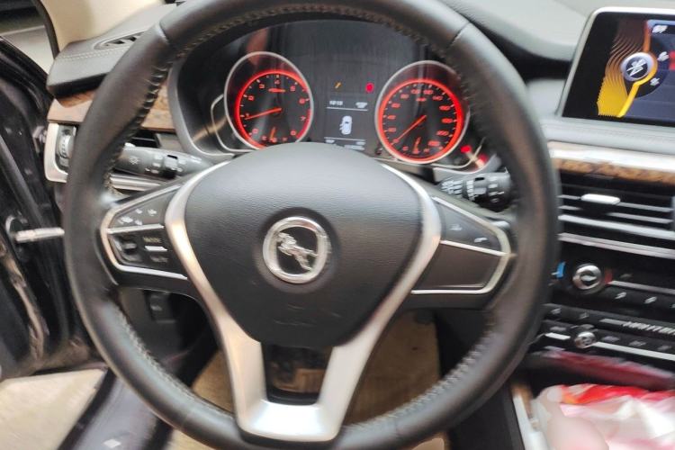 Used Hanteng X7 2016 2.0T Manual Luxury Version Steering Wheel
