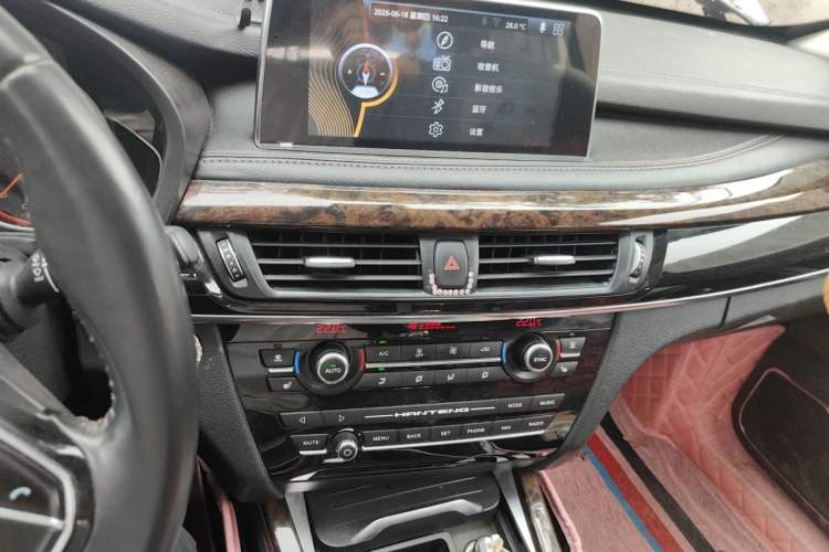 Used Hanteng X7 2016 1.5T Manual Luxury Edition Audio And AC Panel