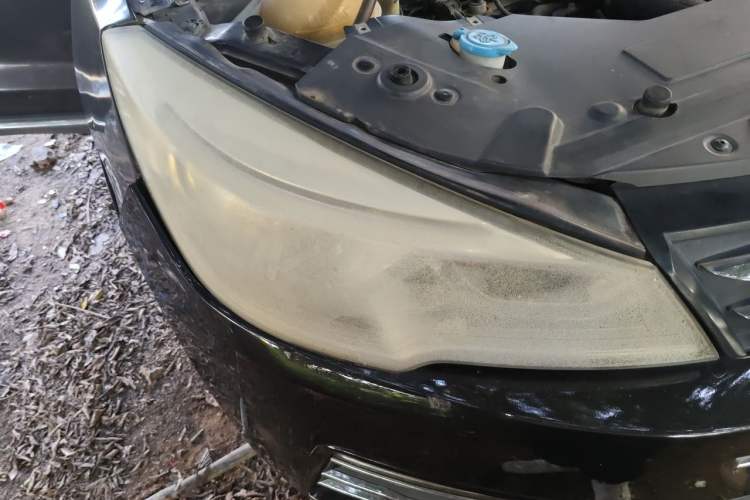 Used Hanteng X7 2016 1.5T Manual Luxury Edition Right Front Headlight