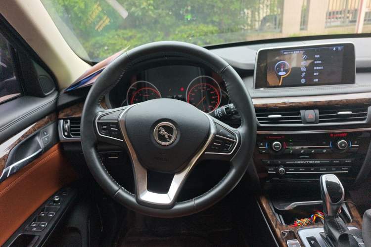 Used Hanteng X7 2016 2.0T DCT Luxury Version Steering Wheel