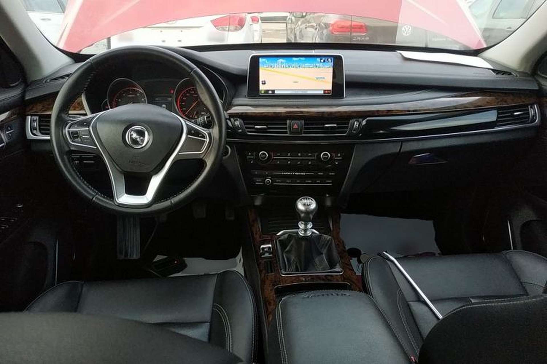Used Hanteng X7 2016 1.5T Manual Luxury Edition Center Console