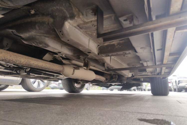 Used Hanteng X7 2016 2.0T DCT Luxury Edition Chassis Rear Right