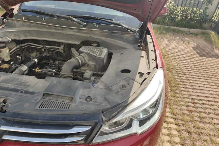 Used Hanteng X7 2016 1.5T Manual Luxury Edition Engine Bay Left
