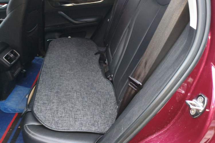 Used Hanteng X7 2016 2.0T DCT Yu Ma Edition Left Rear Seat