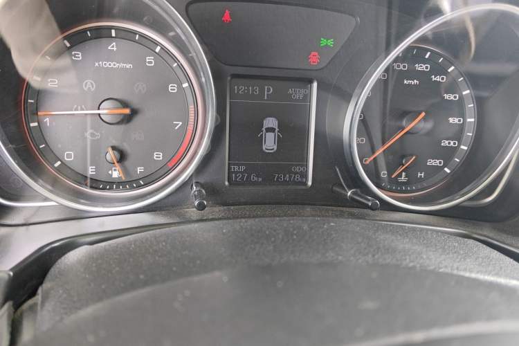 Used Hanteng X7 2016 2.0T DCT Luxury Edition Odometer Close Up