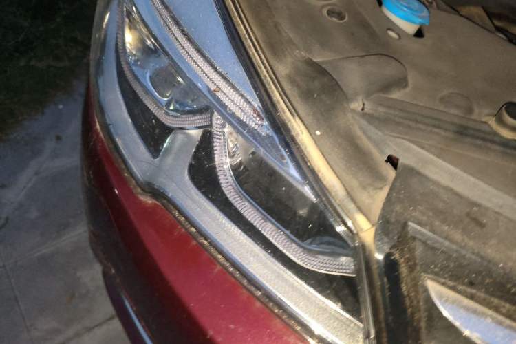 Used Hanteng X7 2016 2.0T DCT Yu Ma Edition Right Front Headlight