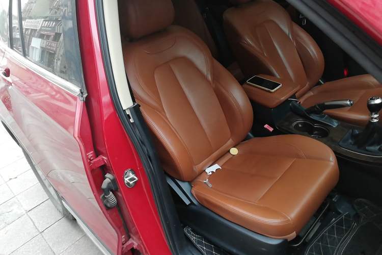 Used Hanteng X7 2016 1.5T Manual Comfort Model Right Front Seat
