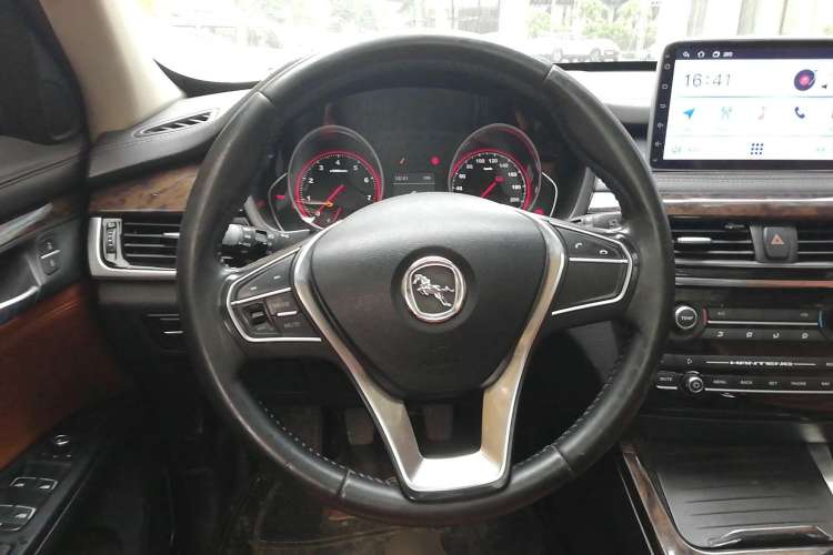 Used Hanteng X7 2016 1.5T Manual Comfort Model Steering Wheel
