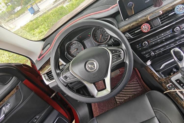 Used Hanteng X7 2016 2.0T DCT Luxury Edition Steering Wheel