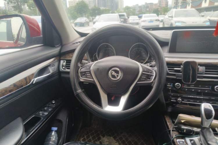 Used Hanteng X7 2016 2.0T DCT Luxury Edition Steering Wheel