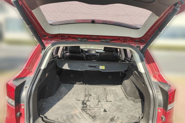 Used Hanteng X7 2016 1.5T Manual Luxury Edition Trunk