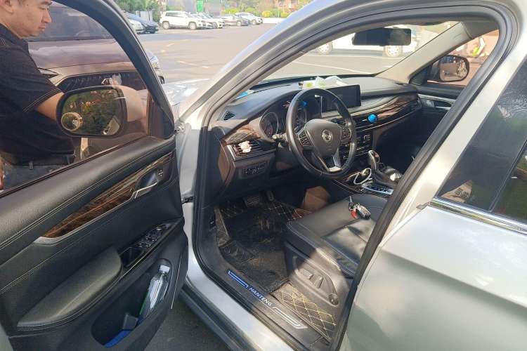 Used Hanteng X7 2016 2.0T DCT Luxury Edition Driver Seat