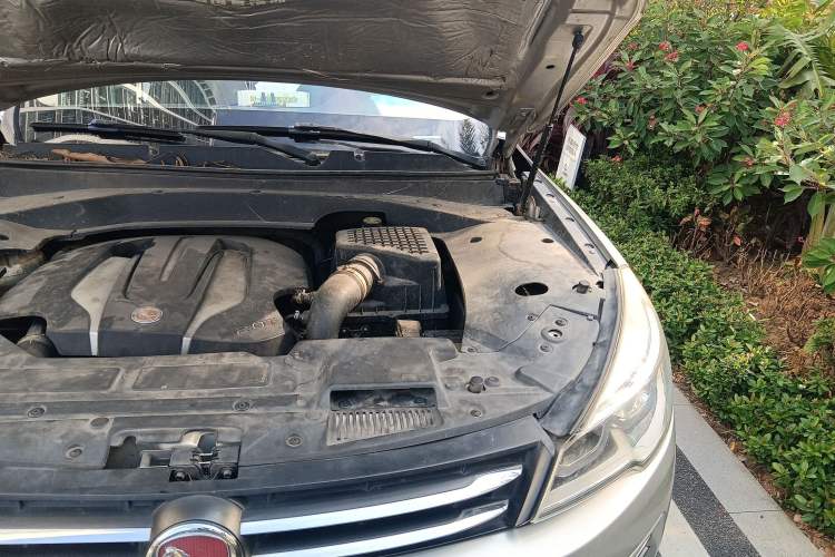 Used Hanteng X7 2016 2.0T DCT Luxury Edition Engine Bay Left