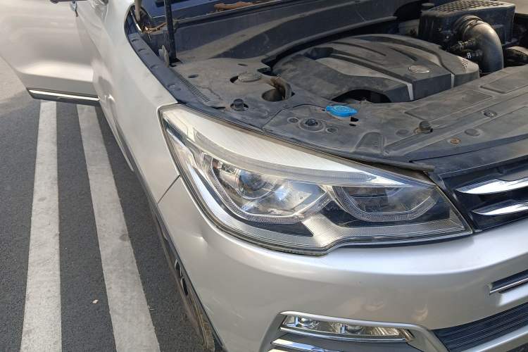Used Hanteng X7 2016 2.0T DCT Luxury Edition Right Front Headlight