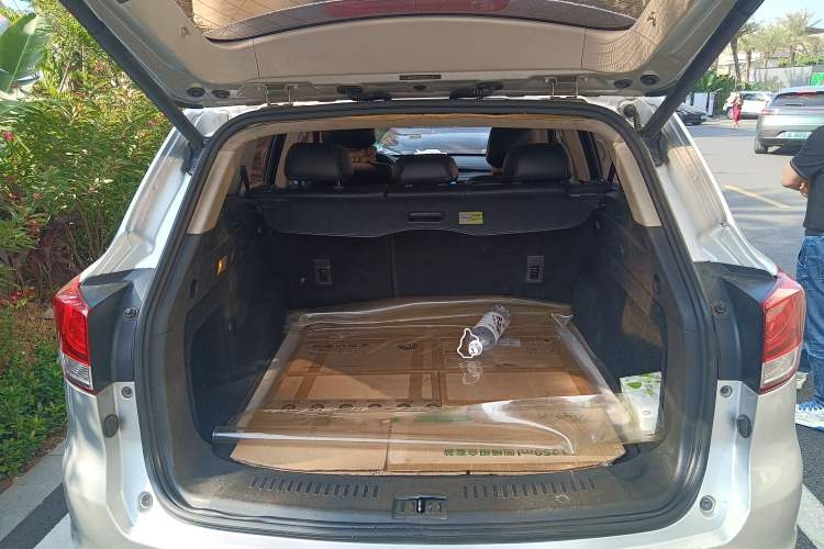 Used Hanteng X7 2016 2.0T DCT Luxury Edition Trunk