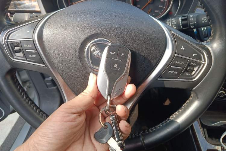 Used Hanteng X7 2016 2.0T DCT Luxury Edition Vehicle Key