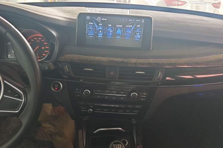 Used Hanteng X7 2016 1.5T Manual Luxury Edition Audio And AC Panel