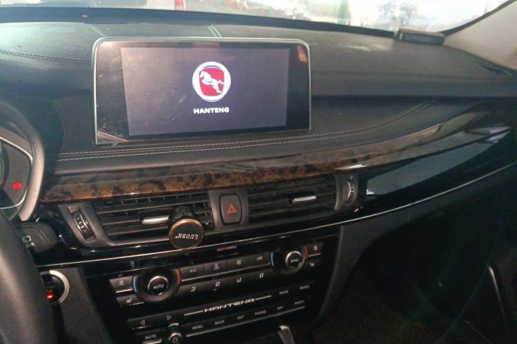Used Hanteng X7 2016 1.5T Manual Luxury Edition Audio And AC Panel