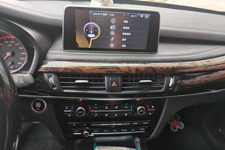 Used Hanteng X7 2016 1.5T Manual Luxury Edition Audio And AC Panel