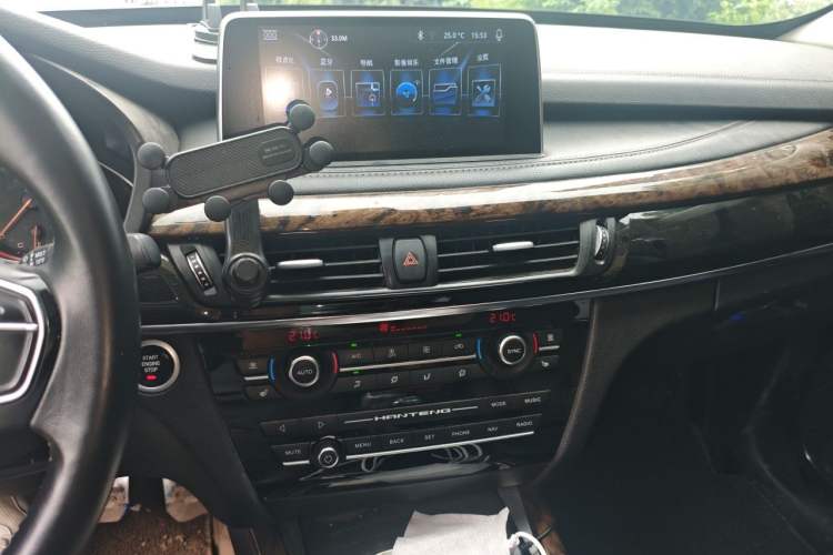 Used Hanteng X7 2016 1.5T Manual Luxury Edition Audio And AC Panel