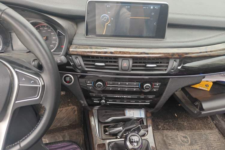 Used Hanteng X7 2016 1.5T Manual Luxury Edition Audio And AC Panel