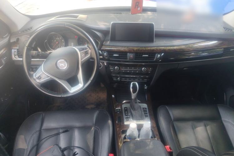 Used Hanteng X7 2016 2.0T DCT Luxury Edition Center Console