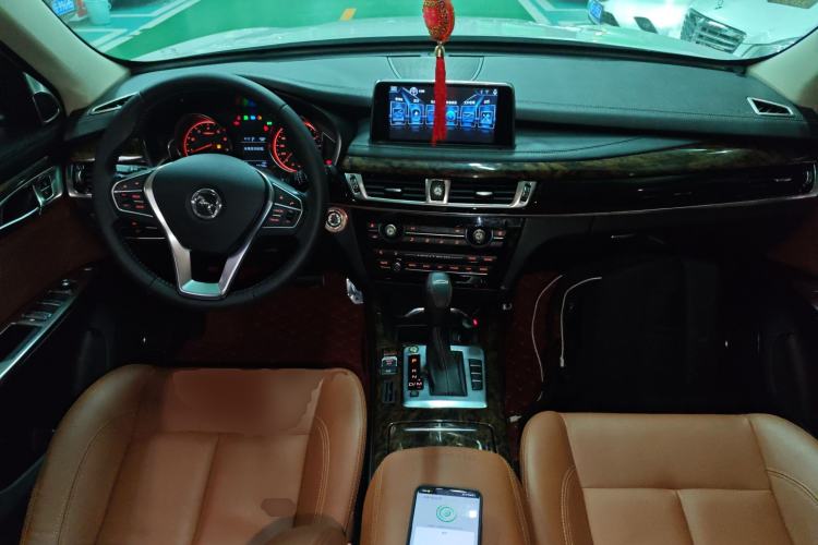 Used Hanteng X7 2016 2.0T DCT Luxury Version Center Console