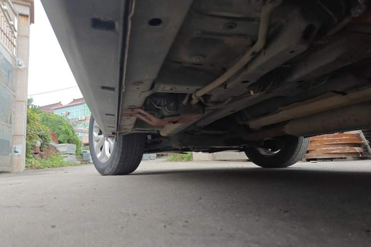 Used Hanteng X7 2016 1.5T Manual Luxury Edition Chassis Rear Left