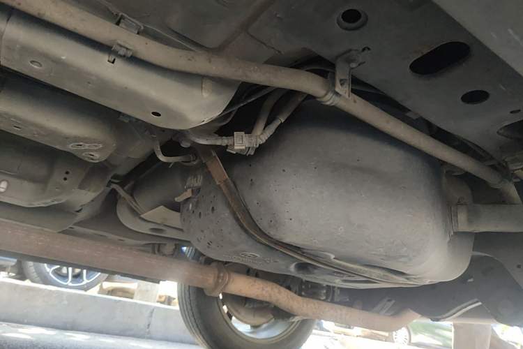 Used Hanteng X7 2016 2.0T DCT Luxury Edition Chassis Rear Left