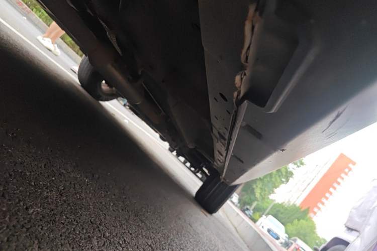 Used Hanteng X7 2016 1.5T Manual Luxury Edition Chassis Rear Right
