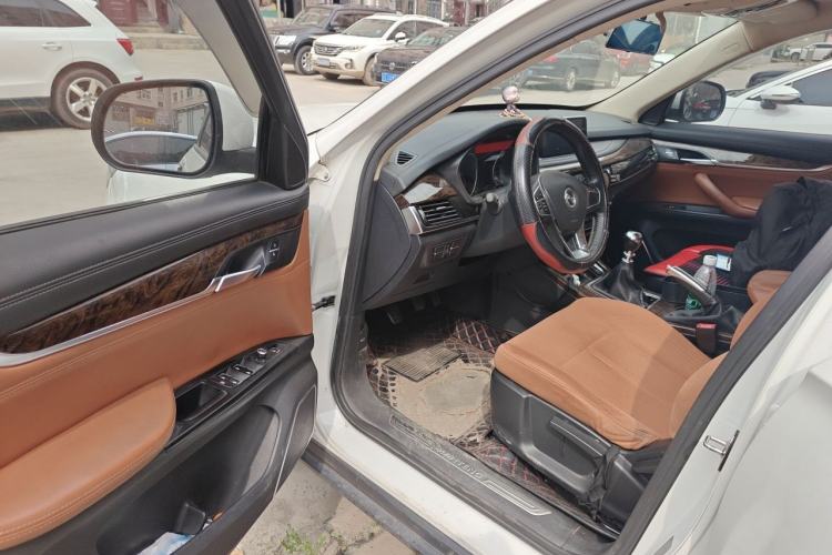 Used Hanteng X7 2016 1.5T Manual Luxury Version Driver Seat