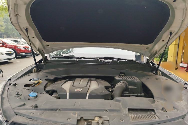 Used Hanteng X7 2016 2.0T Manual Luxury Version Engine Bay