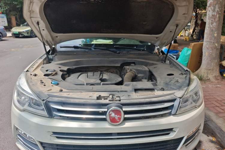 Used Hanteng X7 2016 1.5T Manual Luxury Edition Engine Bay