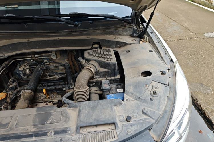 Used Hanteng X7 2016 1.5T Manual Luxury Edition Engine Bay Left
