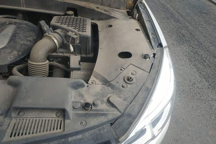 Used Hanteng X7 2016 1.5T Manual Comfort Model Engine Bay Left