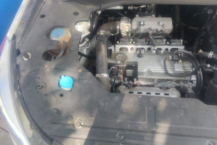 Used Hanteng X7 2016 2.0T DCT Luxury Edition Engine Bay Right