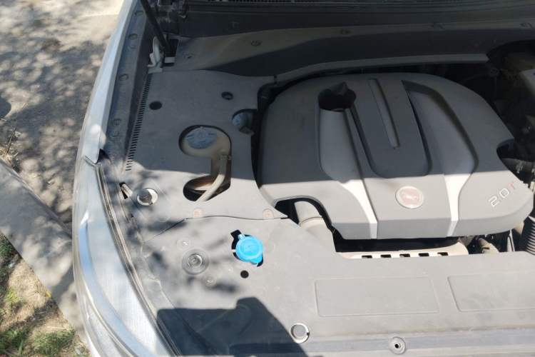 Used Hanteng X7 2016 2.0T DCT Luxury Edition Engine Bay Right