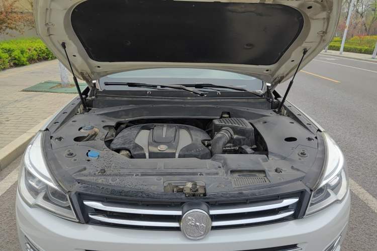Used Hanteng X7 2016 2.0T DCT Luxury Edition Engine Bay