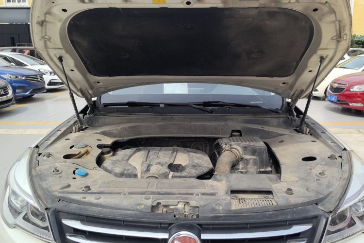 Used Hanteng X7 2016 1.5T Manual Luxury Edition Engine Bay