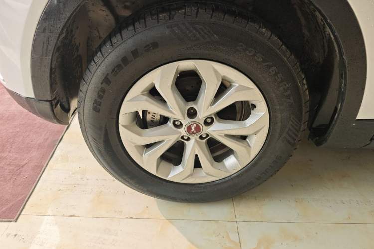 Used Hanteng X7 2016 1.5T Manual Luxury Edition Exterior 3
