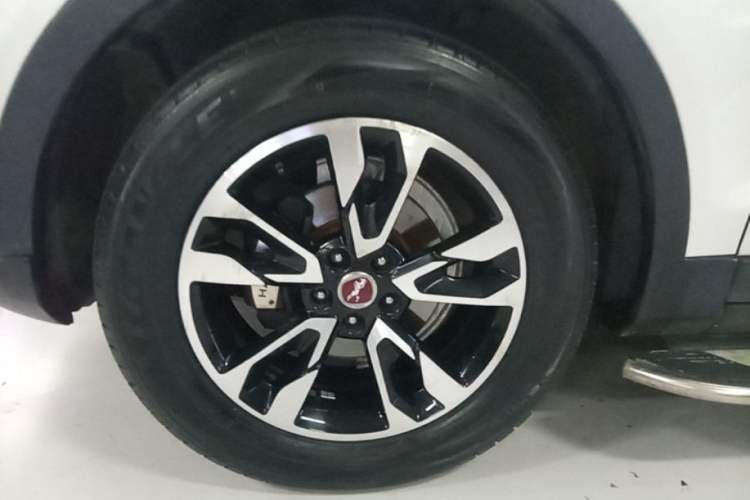Used Hanteng X7 2016 2.0T DCT Luxury Edition Exterior 4