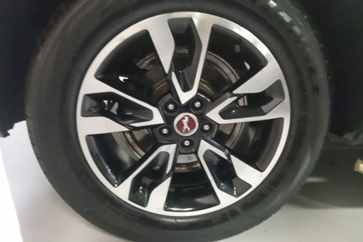 Used Hanteng X7 2016 2.0T DCT Luxury Edition Exterior 5