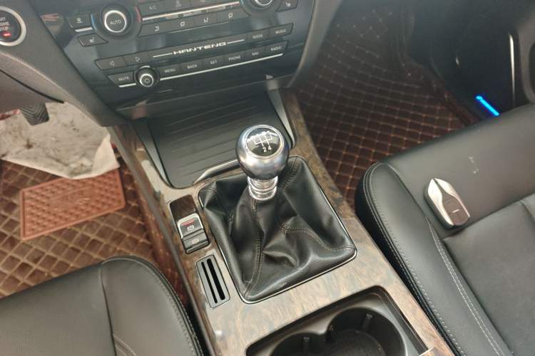 Used Hanteng X7 2016 1.5T Manual Luxury Edition Gear Lever